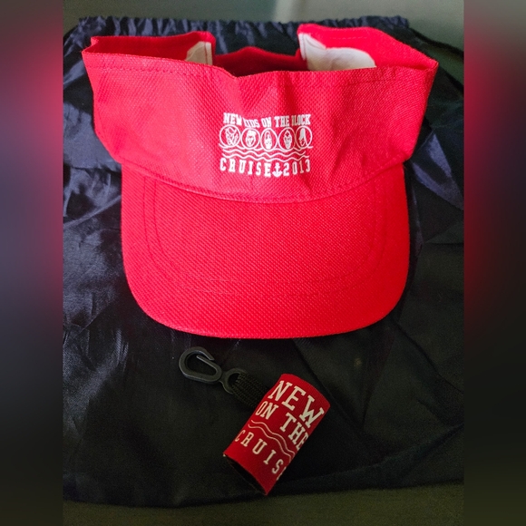 New Kids On The Block 2013 Cruise Drawstring Backpack,Visor, Chapstick Holder - Picture 4 of 5